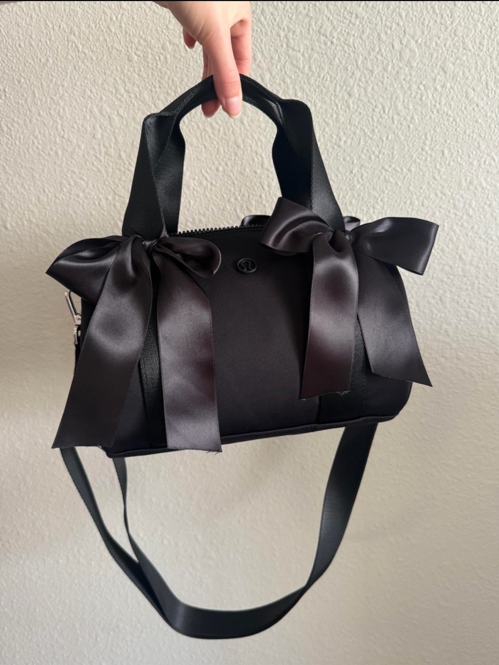 NWT BUNDLE - Lululemon Knit Nylon Mini Barrel Duffle 5L - Black - BUNDLE - Picture 5 of 16